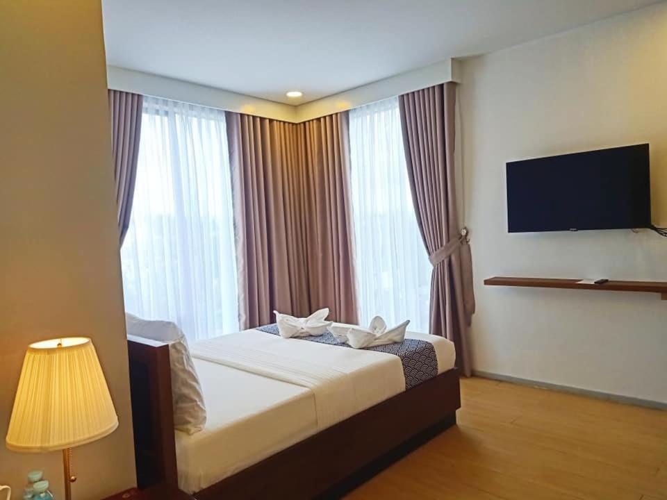 Inncity Hotel Calbayog City Exterior foto